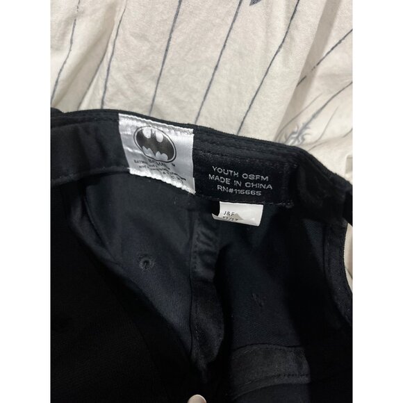 Batman Youth OSFM Black Snapback Hat DC Comics Robin Gotham City Joker - Picture 5 of 6